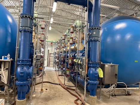 wellhead treatment vessels and valves